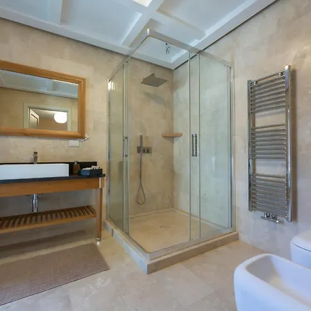 Paradis Relais Infinity Pool View Villa Belgirate