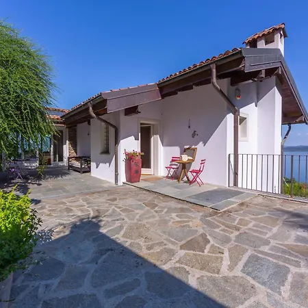 Paradis Relais Infinity Pool View בלגירטה