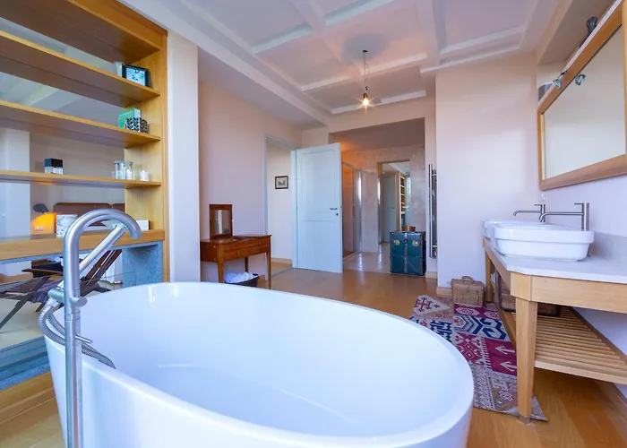 Vila Paradis Relais Infinity Pool View Belgirate