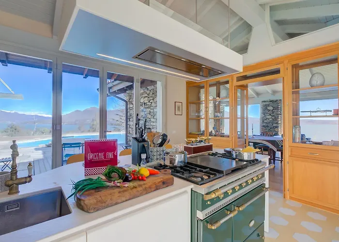 Paradis Relais Infinity Pool View Vila Belgirate